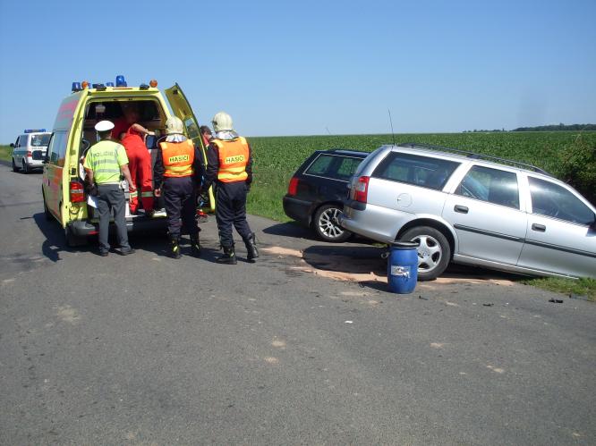 Při nehodě v Sobětuchách bylo zraněno malé dítě