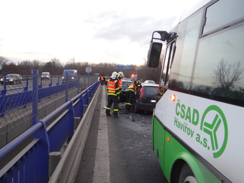 DNbus4autaRudnaOstrava (1).JPG