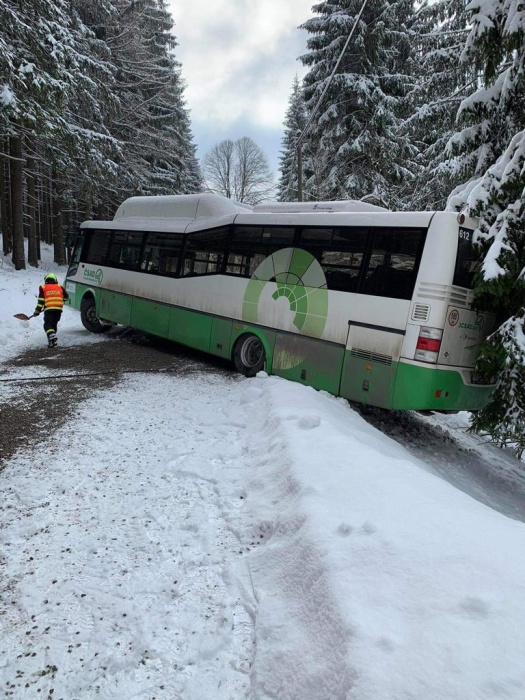DNbusvyprosteniKrasna (3).jpg
