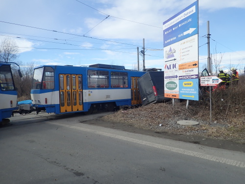 DNtramIvecovyprosteniOstrava (1).JPG