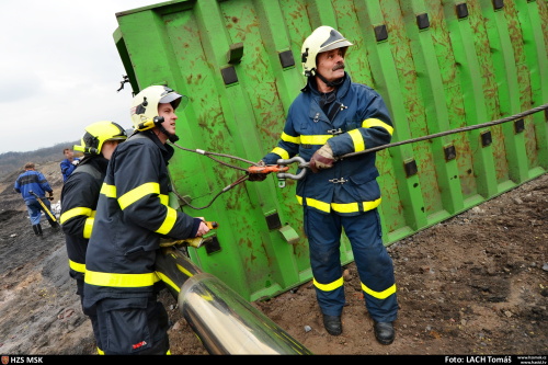 DNvyprosteni2xskladkaOstrava (3).JPG