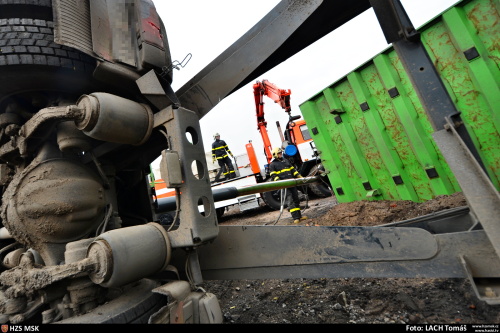 DNvyprosteni2xskladkaOstrava (6).JPG