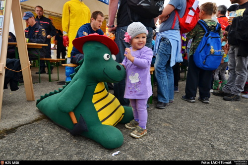 DnyNATO2015_hasicivyprostovani_Lach (12).JPG