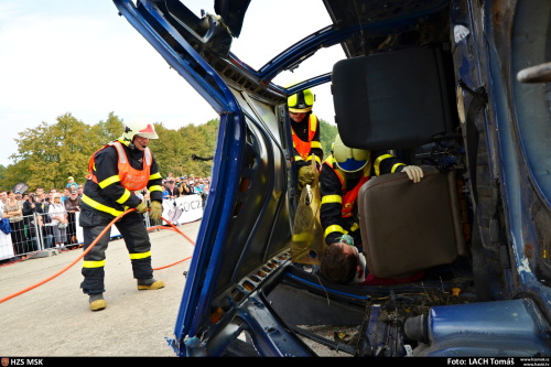 DnyNATO2015_hasicivyprostovani_Lach (8).JPG