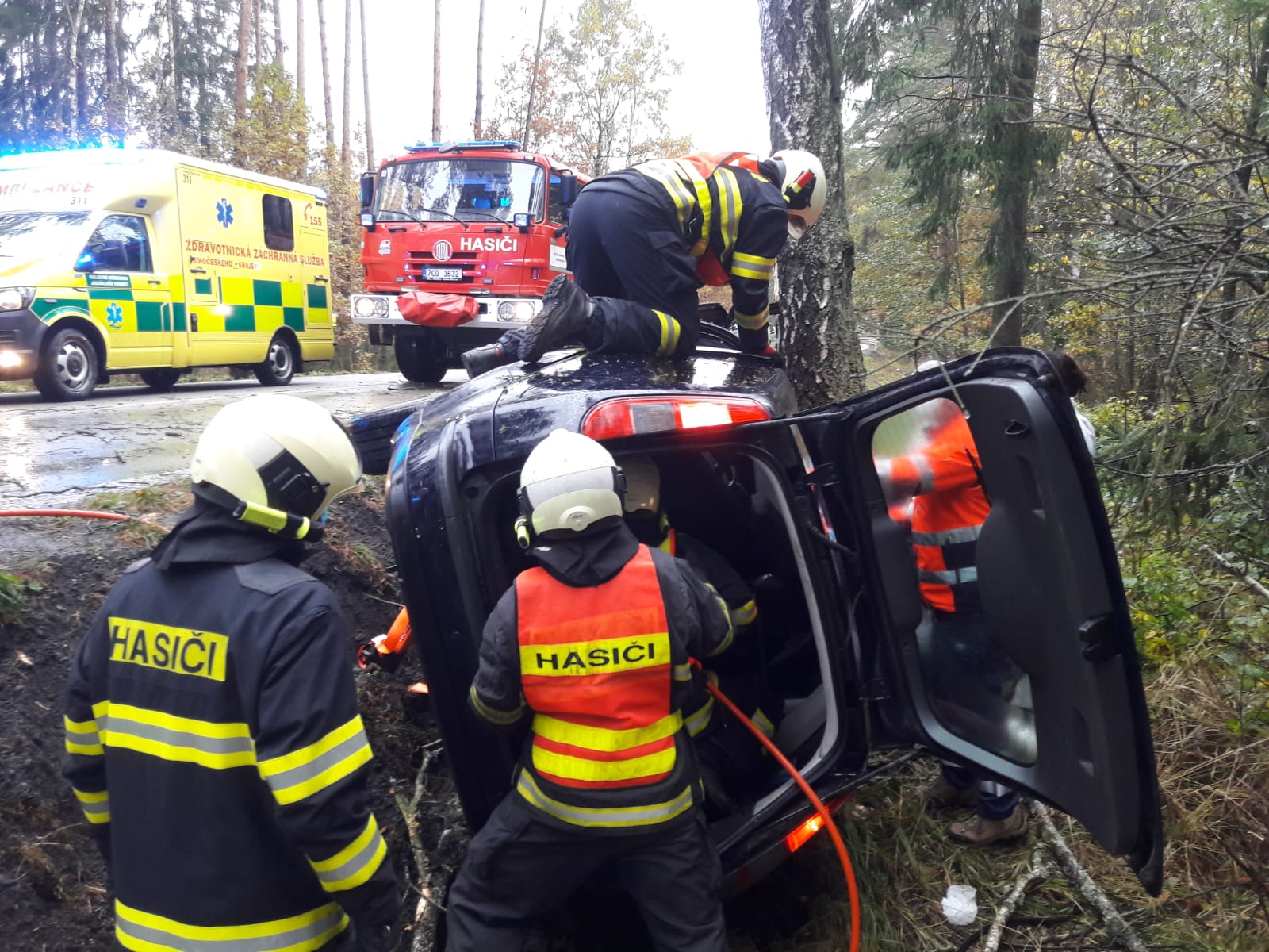 Dopraví nehoda OA, Hospříz - 1. 11. 2020 (1).jpg