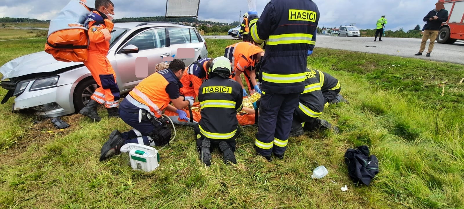 Dopravn nehoda 2 OA, Červené Záhoří - 17. 9. 2021 (1).jpg