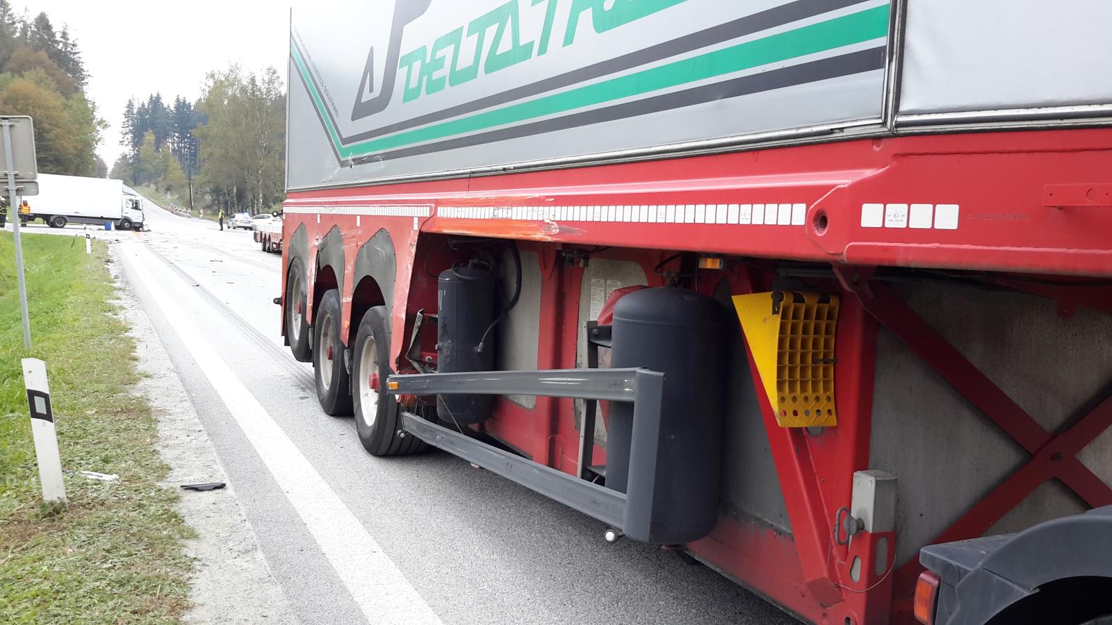 Dopravní nehoda 2 OA, Kaplice - 8. 10. 2018 (4).jpg