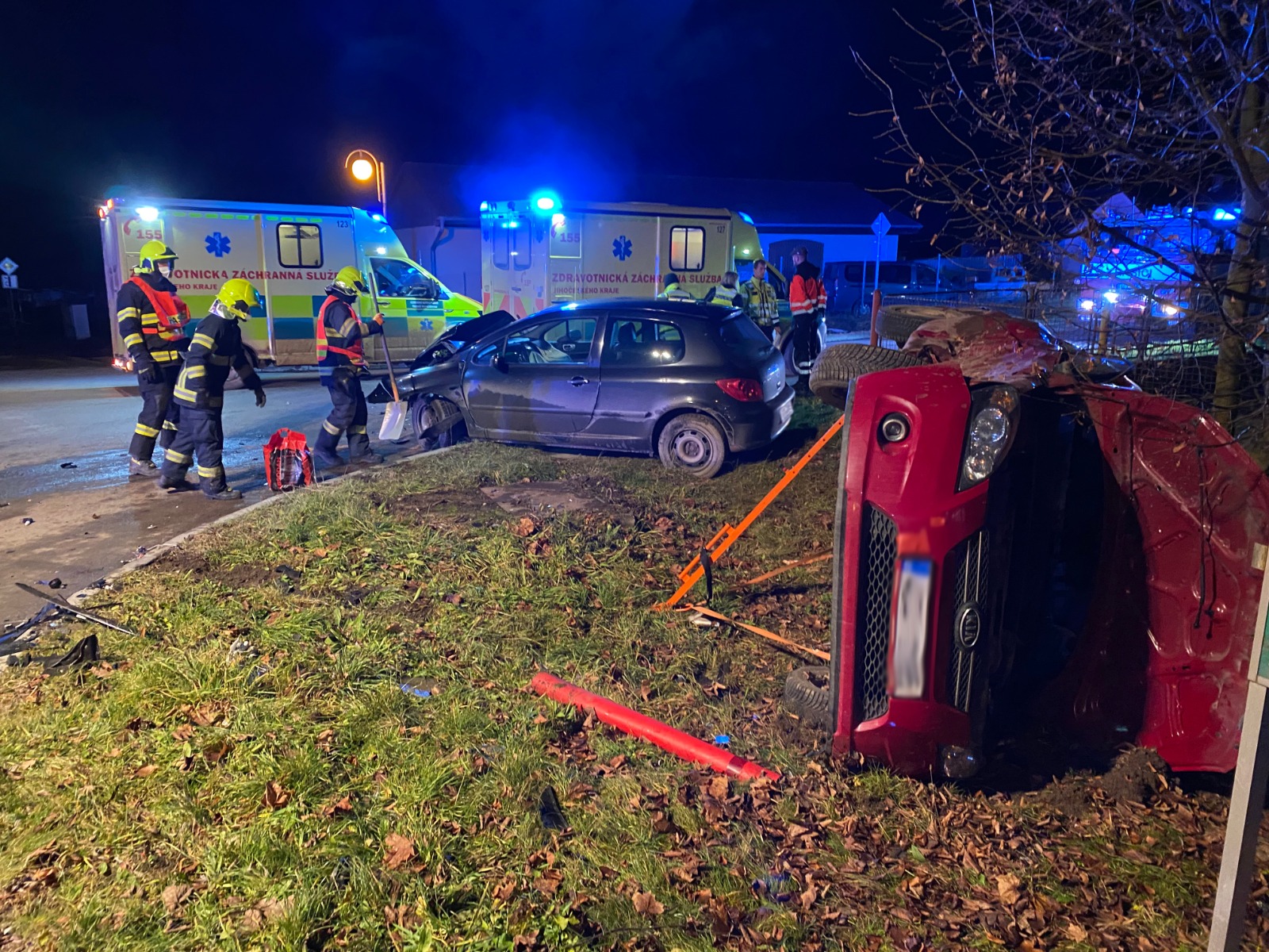 Dopravní nehoda 2 OA, Straňany - 15. 12. 2021 (3).jpg