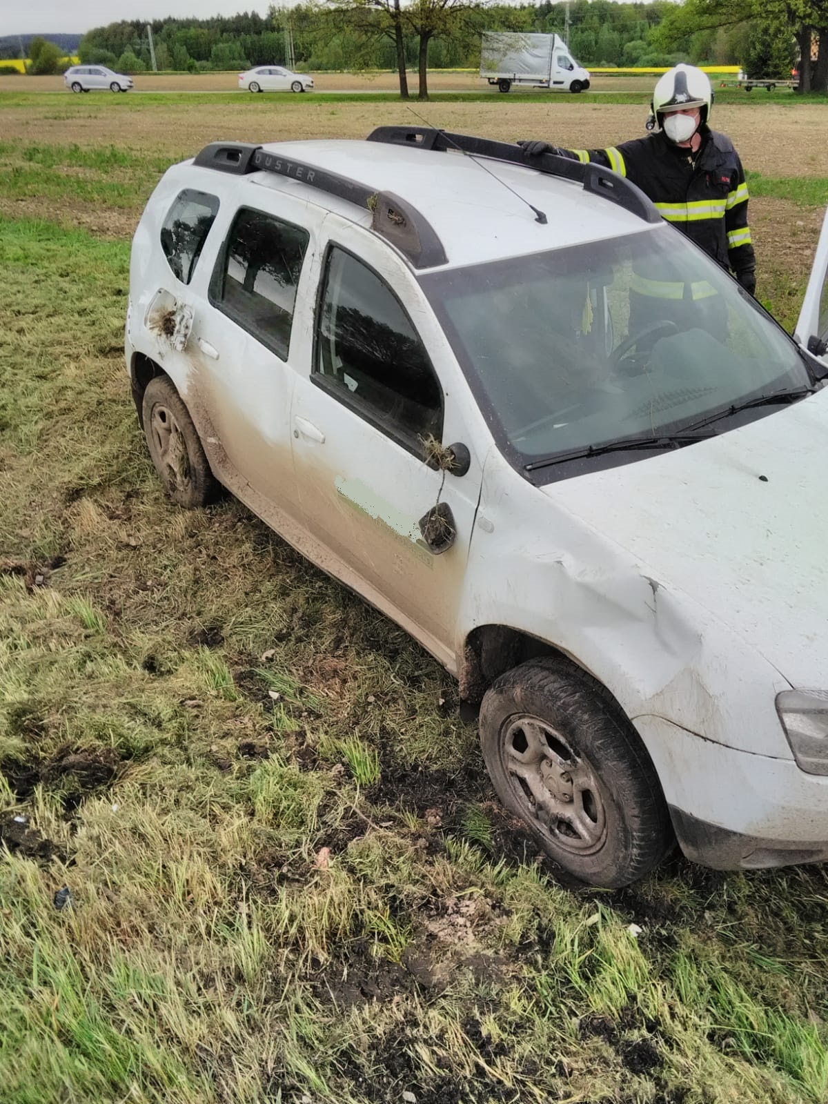 Dopravní nehoda 2 OA a dodávka, Jindřichův Hradec - 26. 5. 2021 (3).jpg