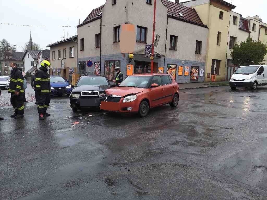 Dopravní nehoda Hlinsko 13.5.2021.jpg