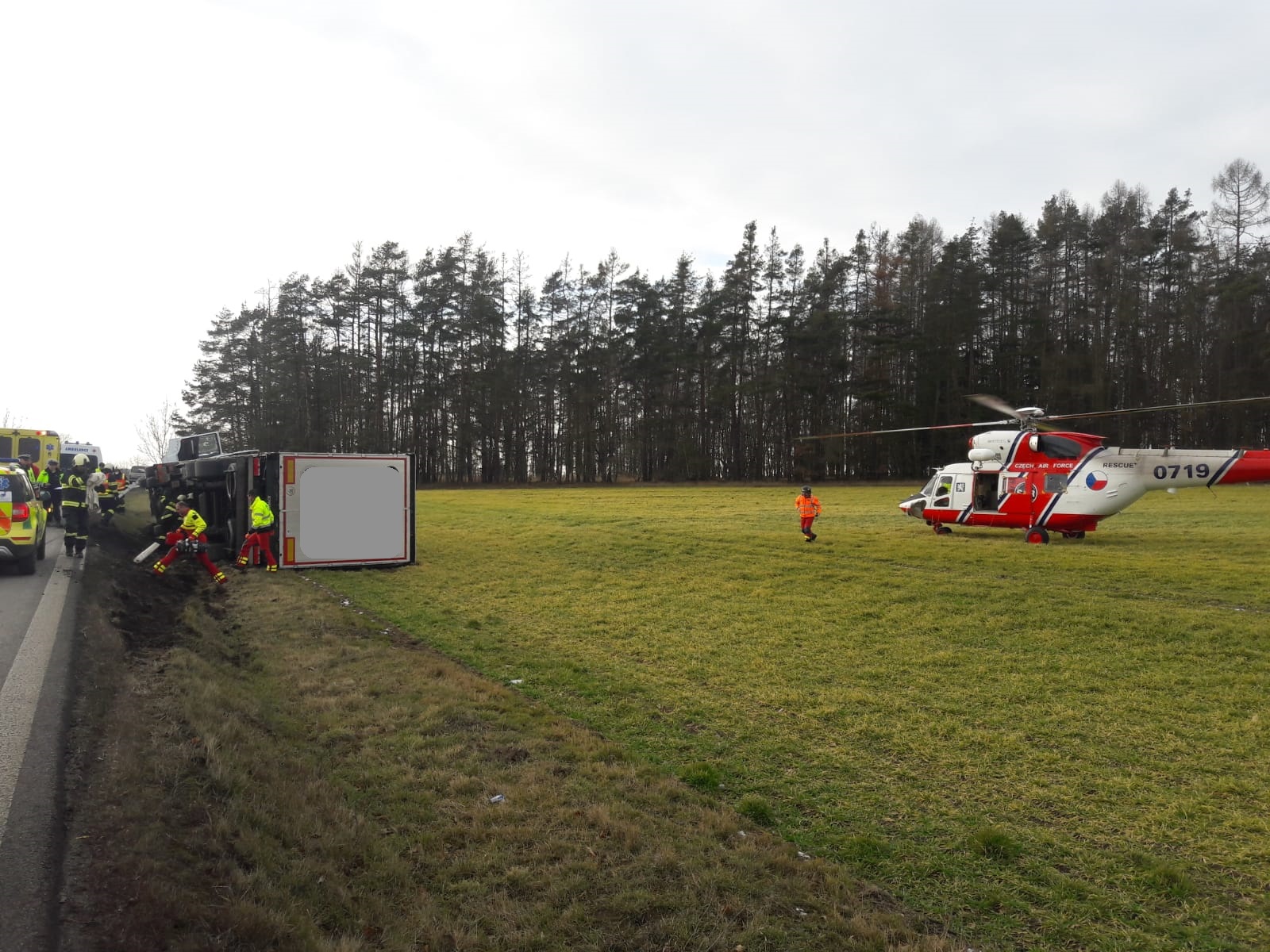 Dopravní nehoda NA, Dolní Lhota - 27. 1. 2020 (4).jpg