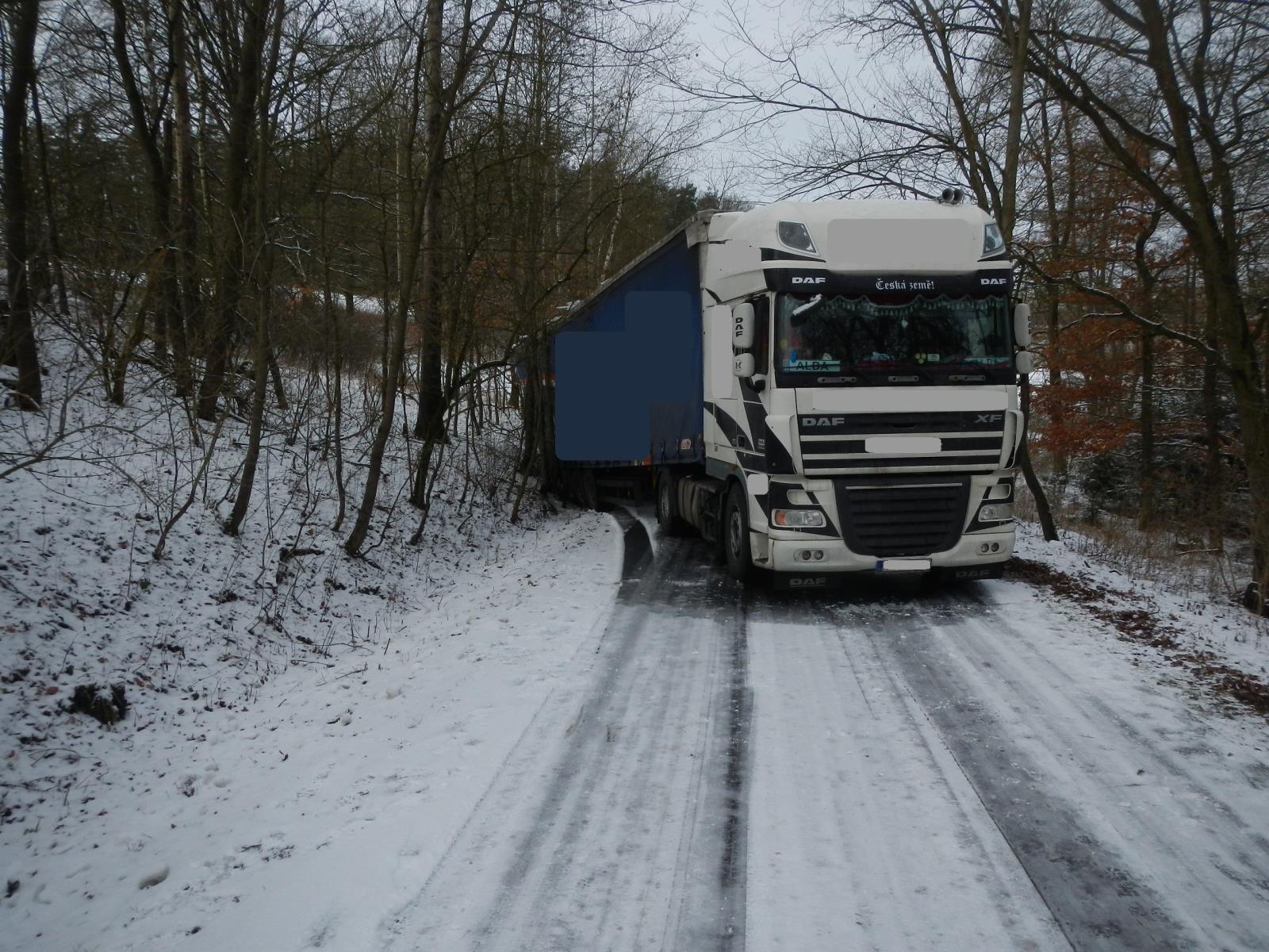 Dopravní nehoda NA, Sedlečko - 4. 2. 2019 (3).JPG
