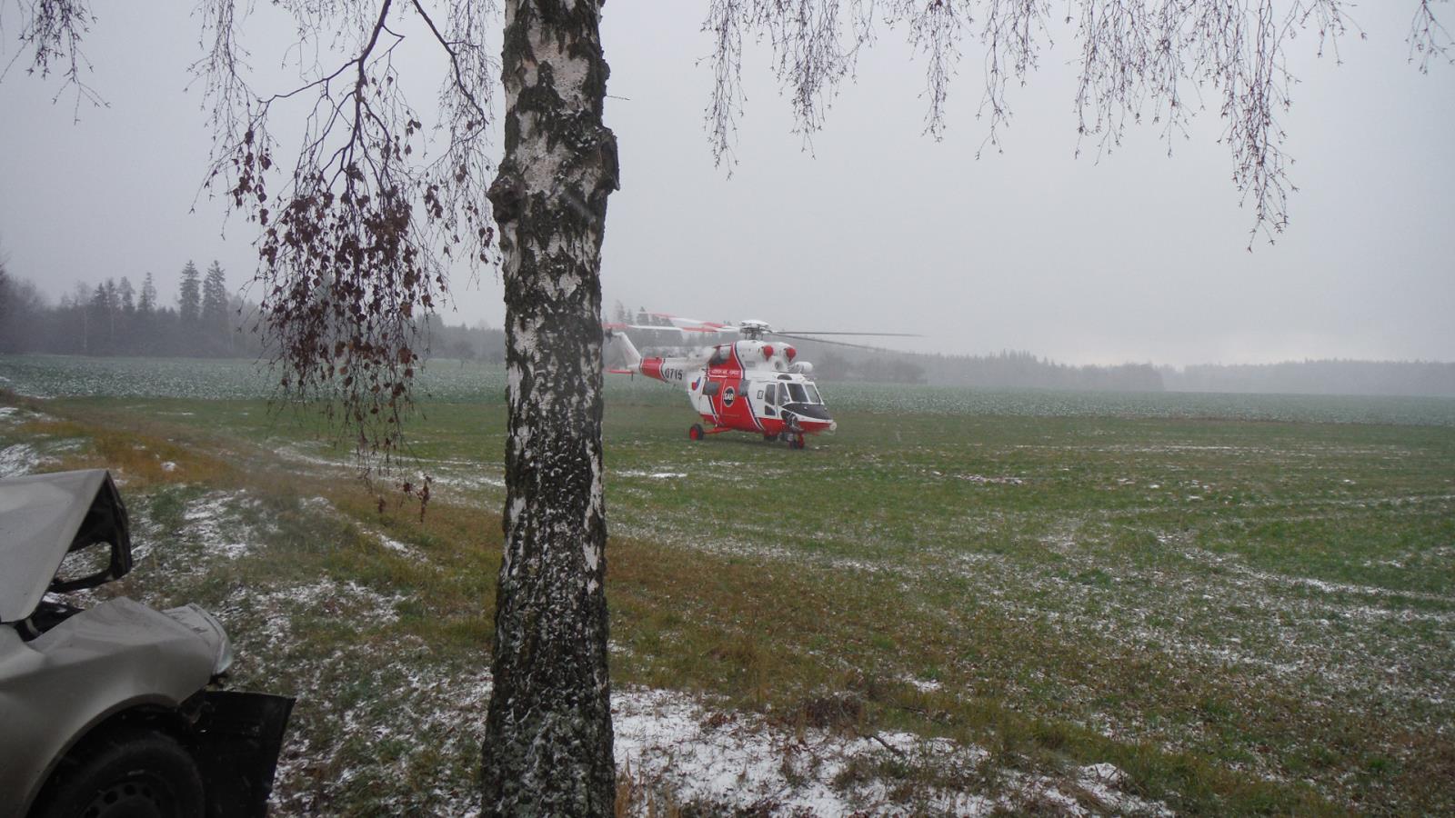 Dopravní nehoda OA, Kostelní Radouň - 3. 12. 2019 (2).JPG