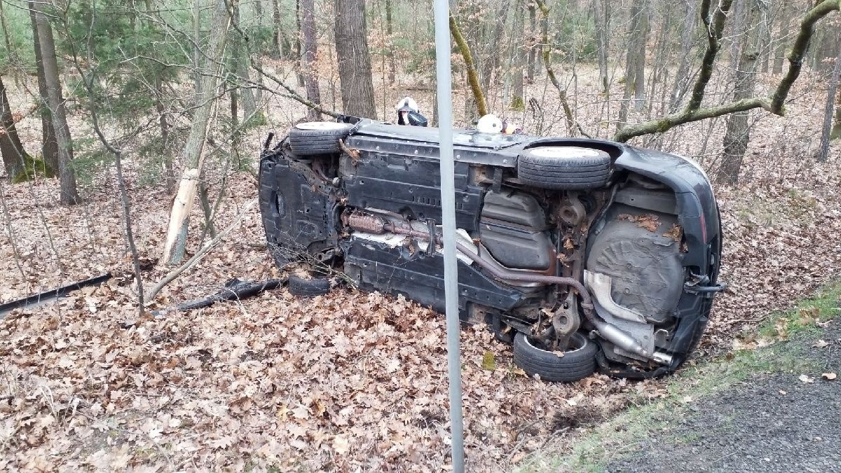 Dopravní nehoda OA Býšť 12.4.2021.jpg