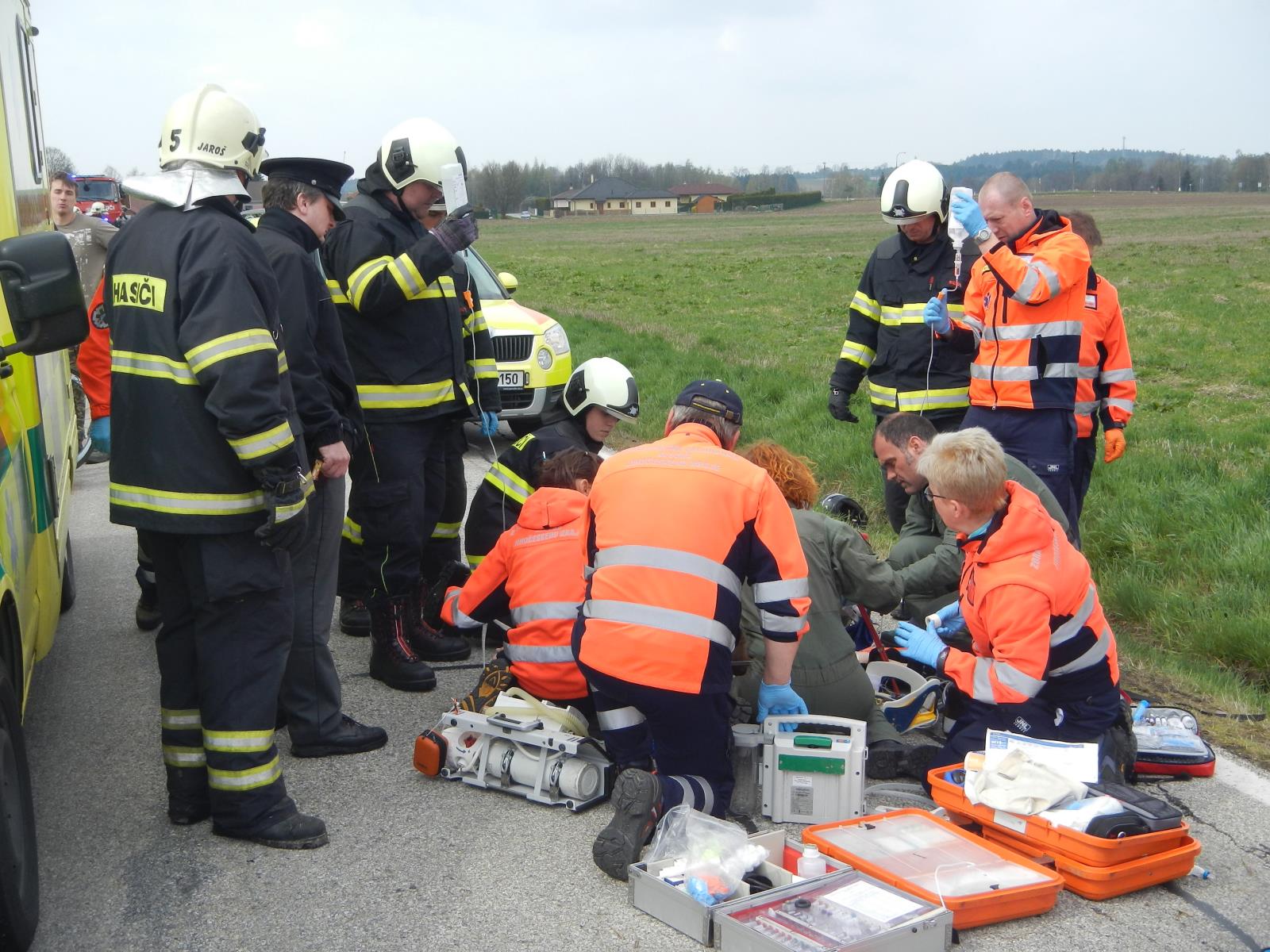 Dopravní nehoda motorky a OA, Nová Bystřice - 14. 4. 2017 (3).JPG