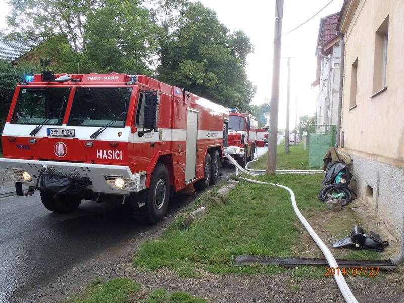 FOTO MU ČERVENEC 2014/27.7.2014 požár stodoly Letkov (1).JPG