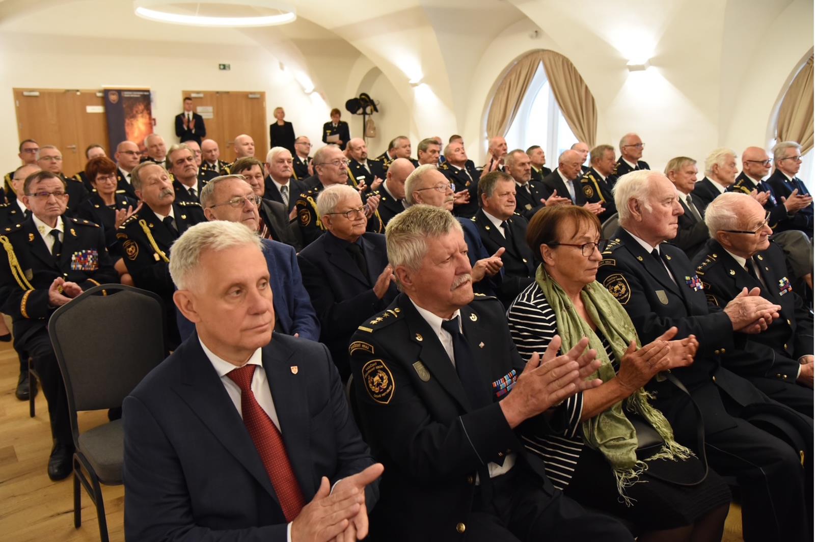 Generální ředitel ocenil osobnosti spojené se vznikem HZS ČR u příležitosti jeho 25. výročí
