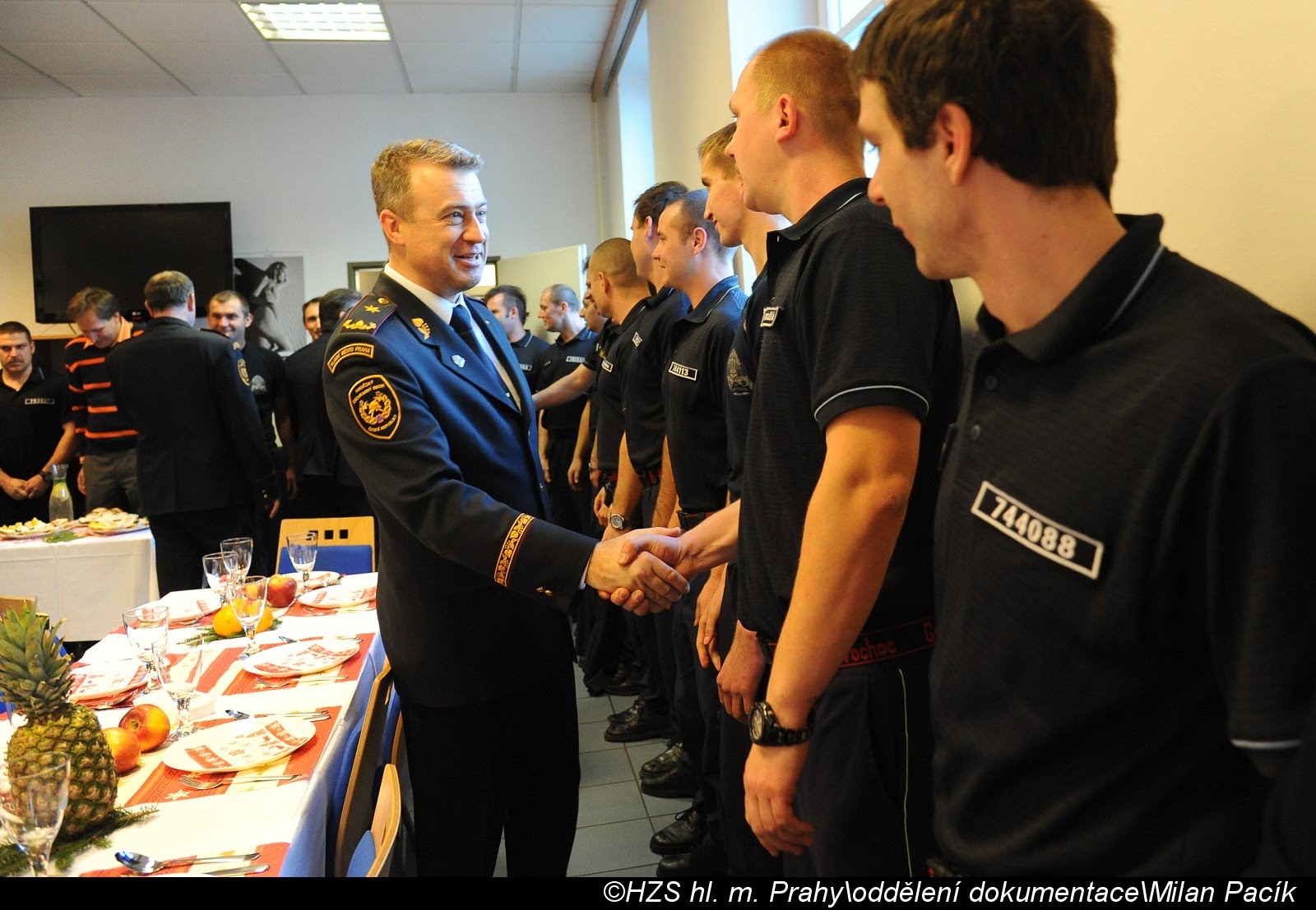 HA1224_16.jpg