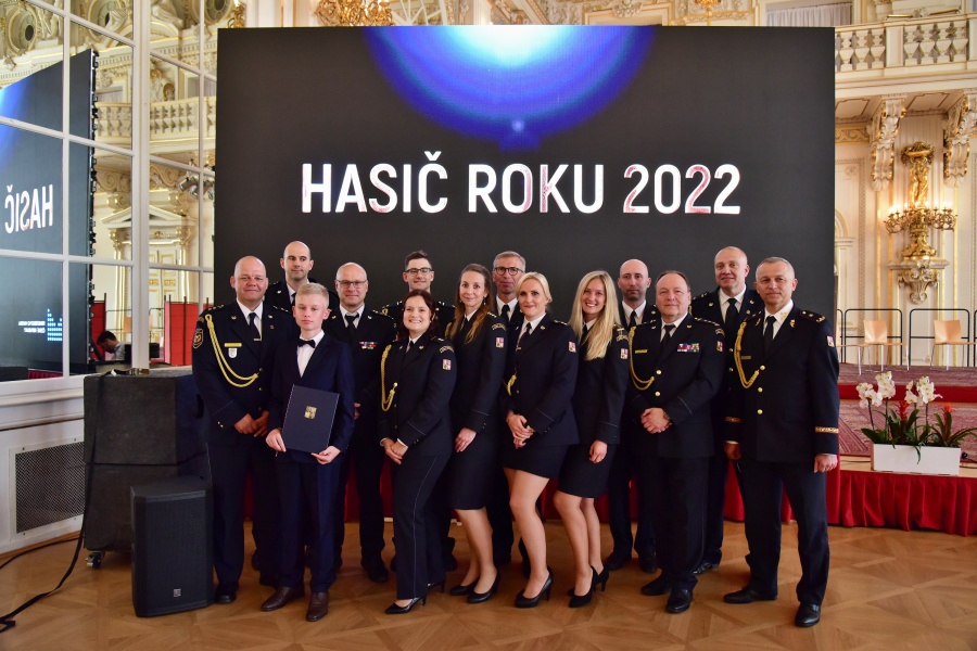 Hasič roku 2022_focení oceněných (3).jpg