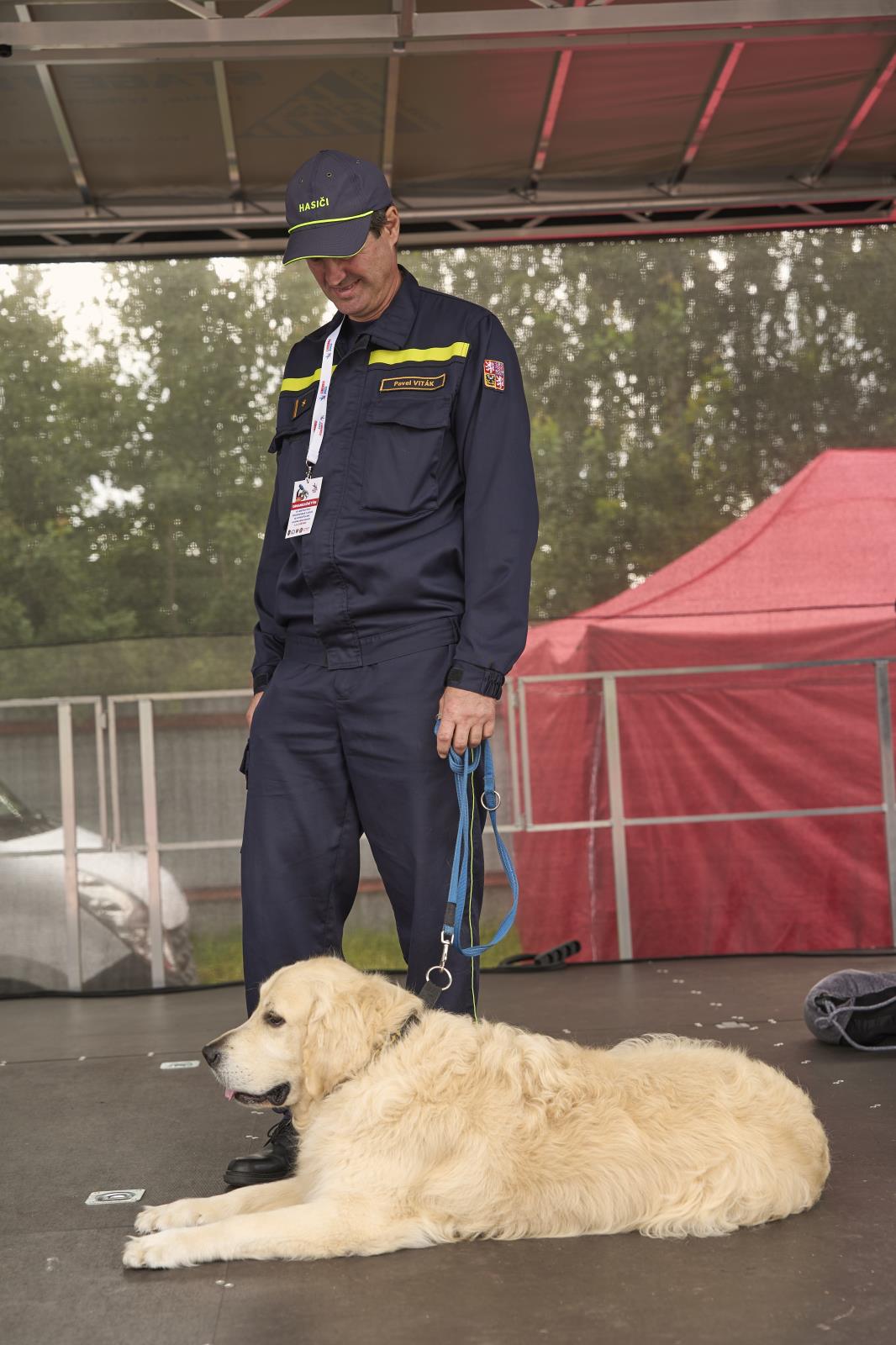 Kynolog obdržel pamětní medaili