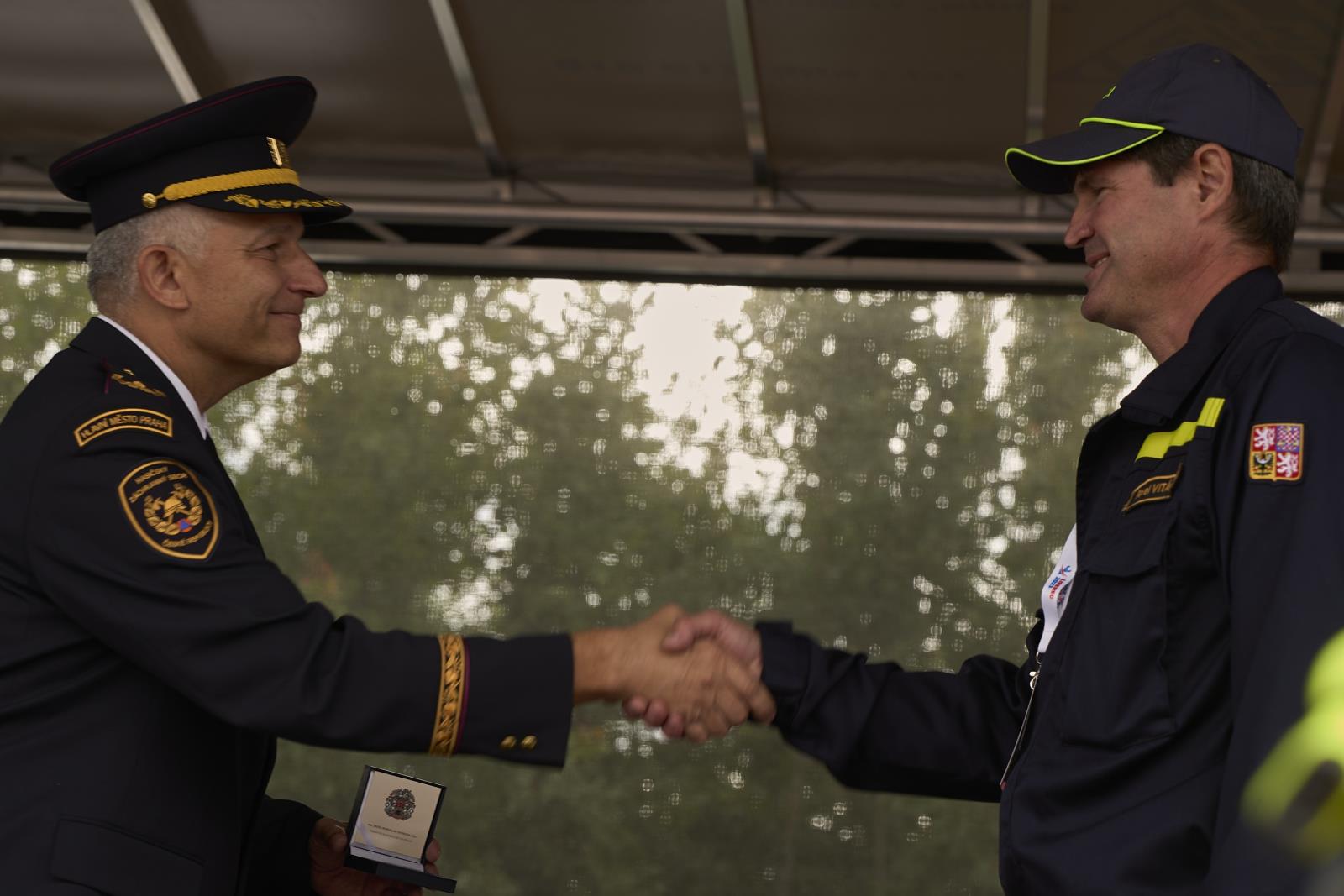 Kynolog obdržel pamětní medaili