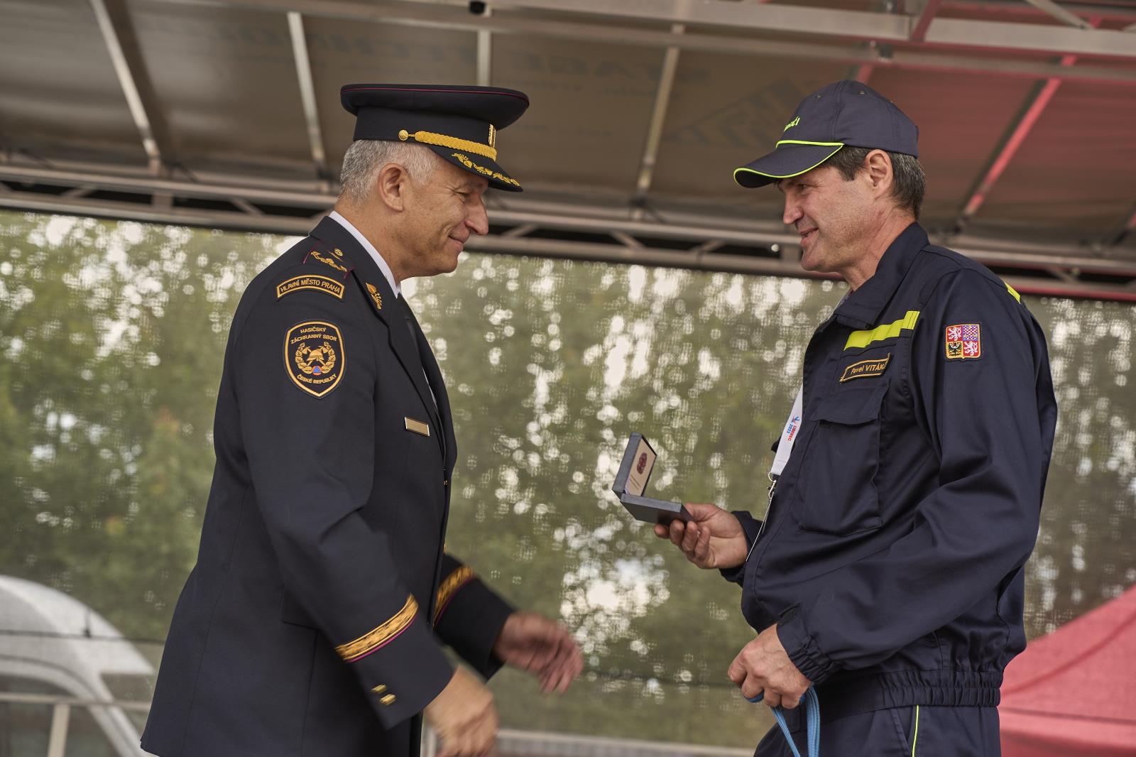 Kynolog obdržel pamětní medaili