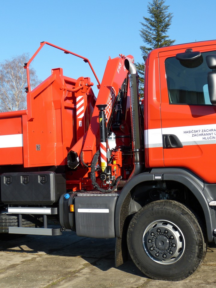 NK s HR 95 Scania (3).jpg