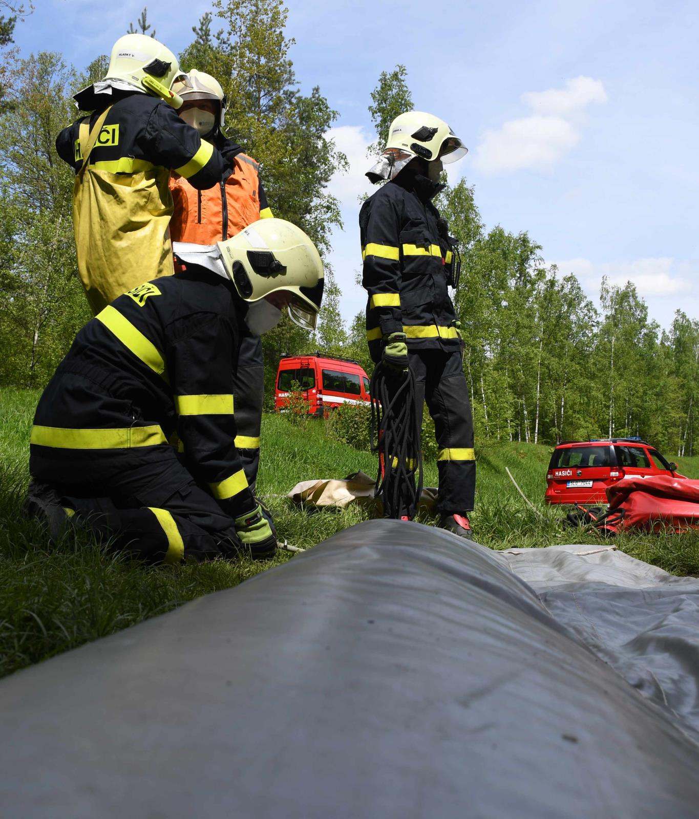 Nafukování norné stěny