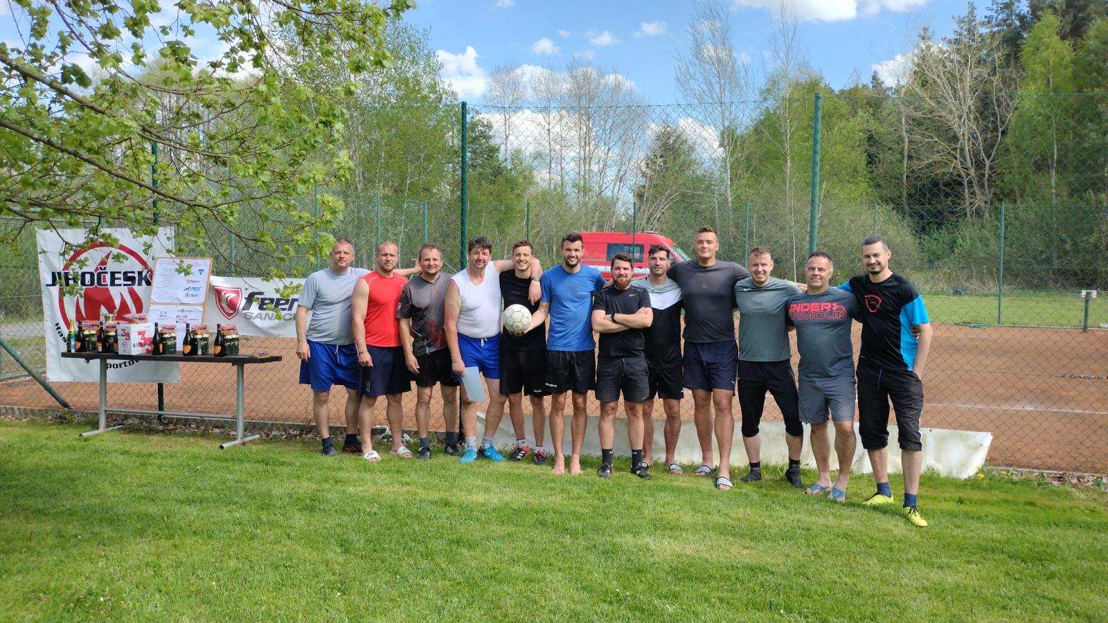 Nohejbal dvojic, Chobot - 12. 5. 2022 (2).jpg