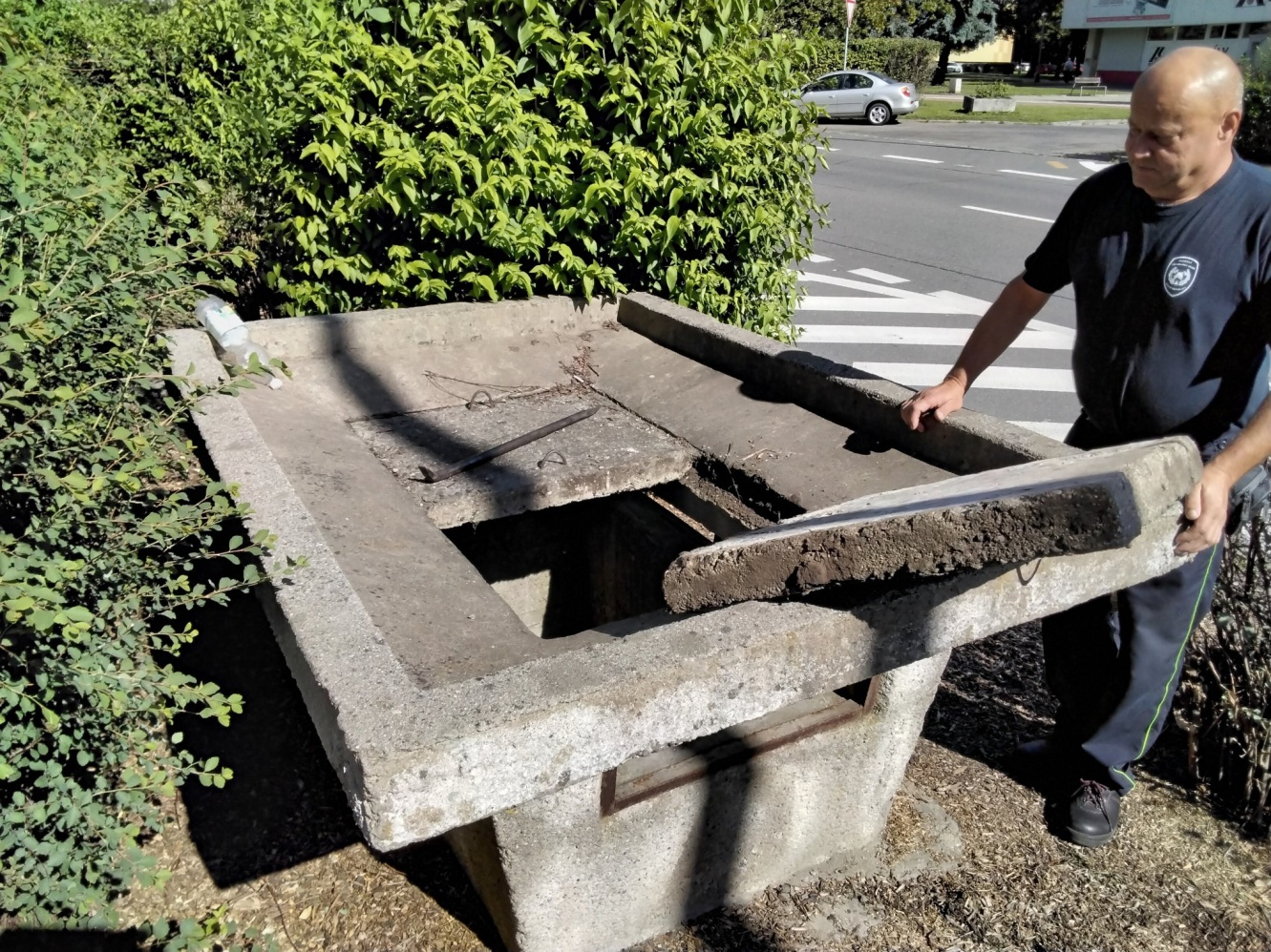 OLK_Záchrana kocoura z atomového krytu.jpg