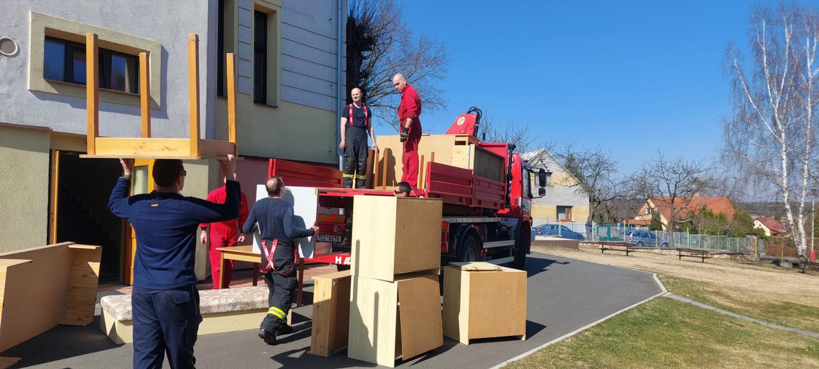 Odvoz nábytku ze Záluží do Budíškovic - 28. 3. 2022 (4).jpg