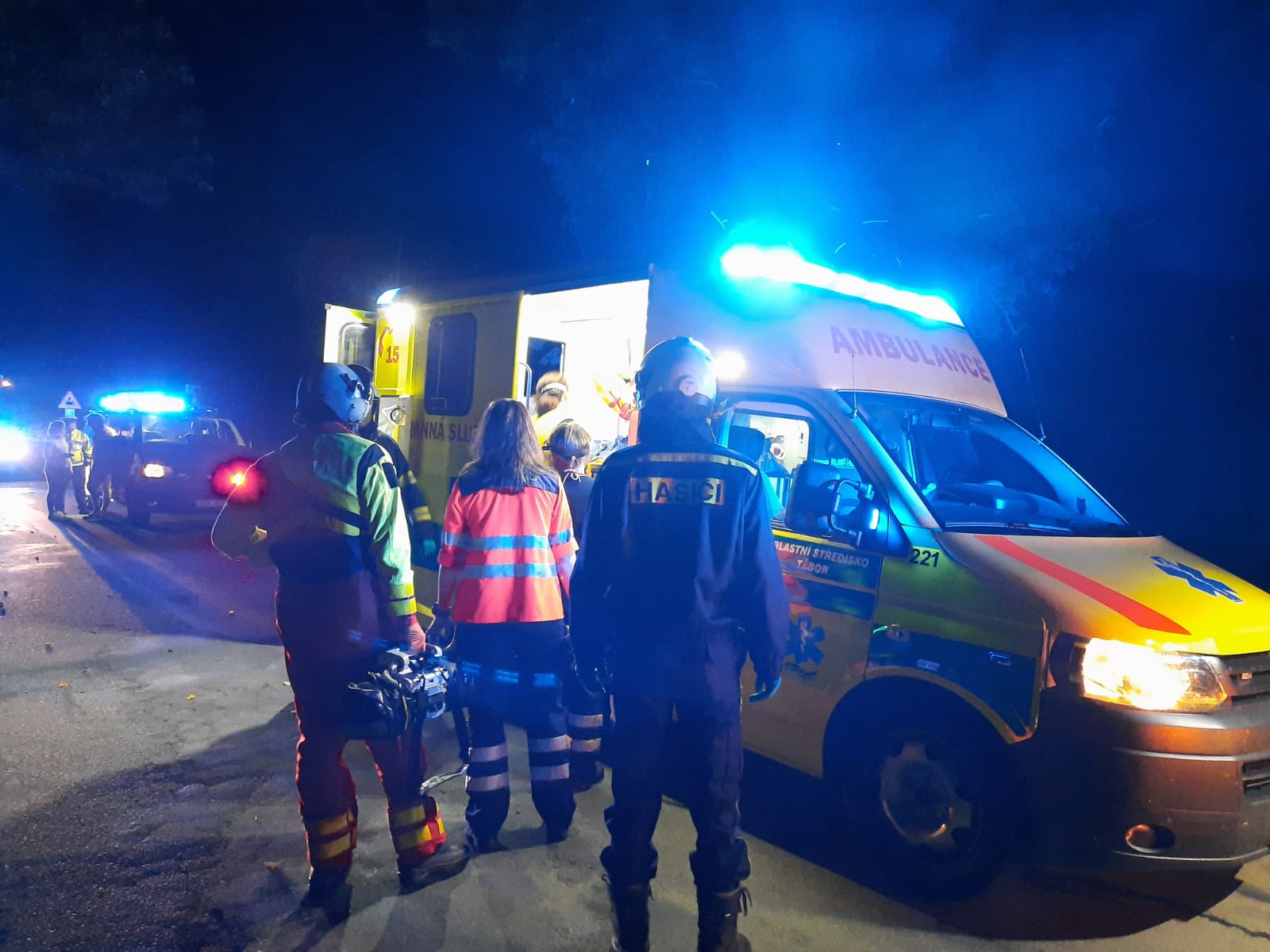 Osvícení plochy pro LZS, Chýnov - 24. 7. 2020 (5).jpg