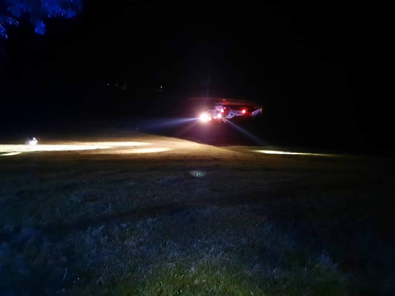 Osvícení plochy pro LZS, Chýnov - 24. 7. 2020 (6).jpg