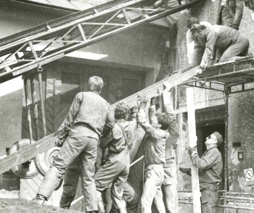 Přestavba budovy Krajského ředitelství (plk. Ing. Martin Rosina na fotografii druhý z leva)