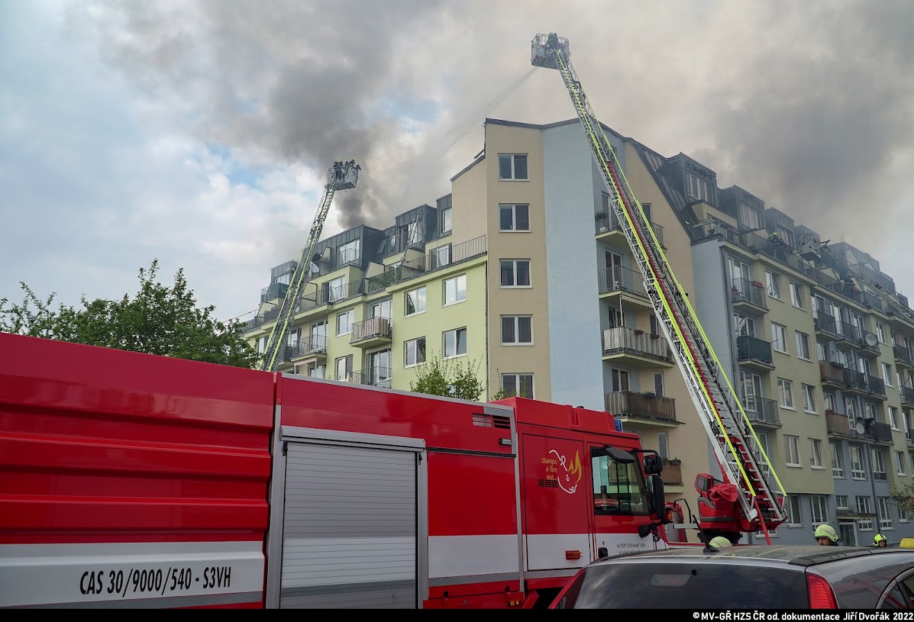 PHA_Požár bytu v Praze 11_2.jpg