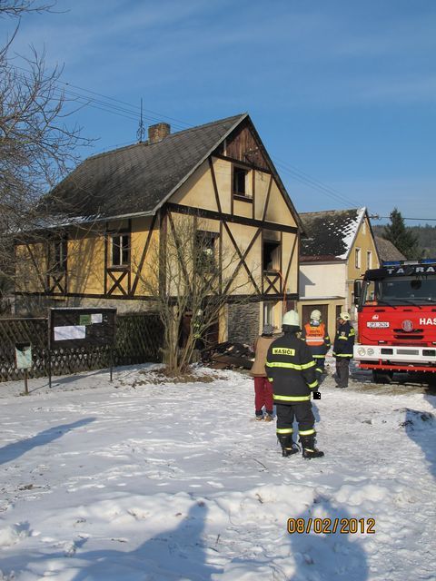 Požár roubenky