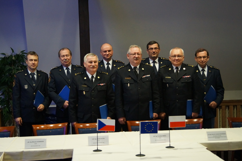 Podpis memoranda mezi ČR a PL (7).JPG