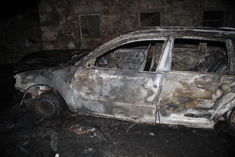 Požár auta Moldava 1.jpg