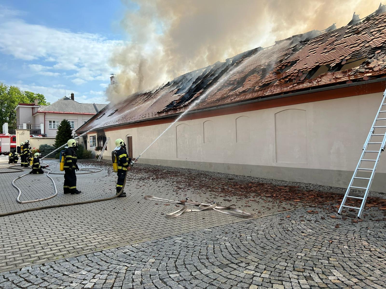 Požár bowlingu, Vimperk (1).jpg