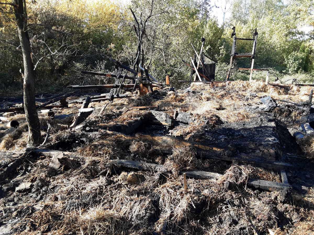 Požár chatky v obci Klášter