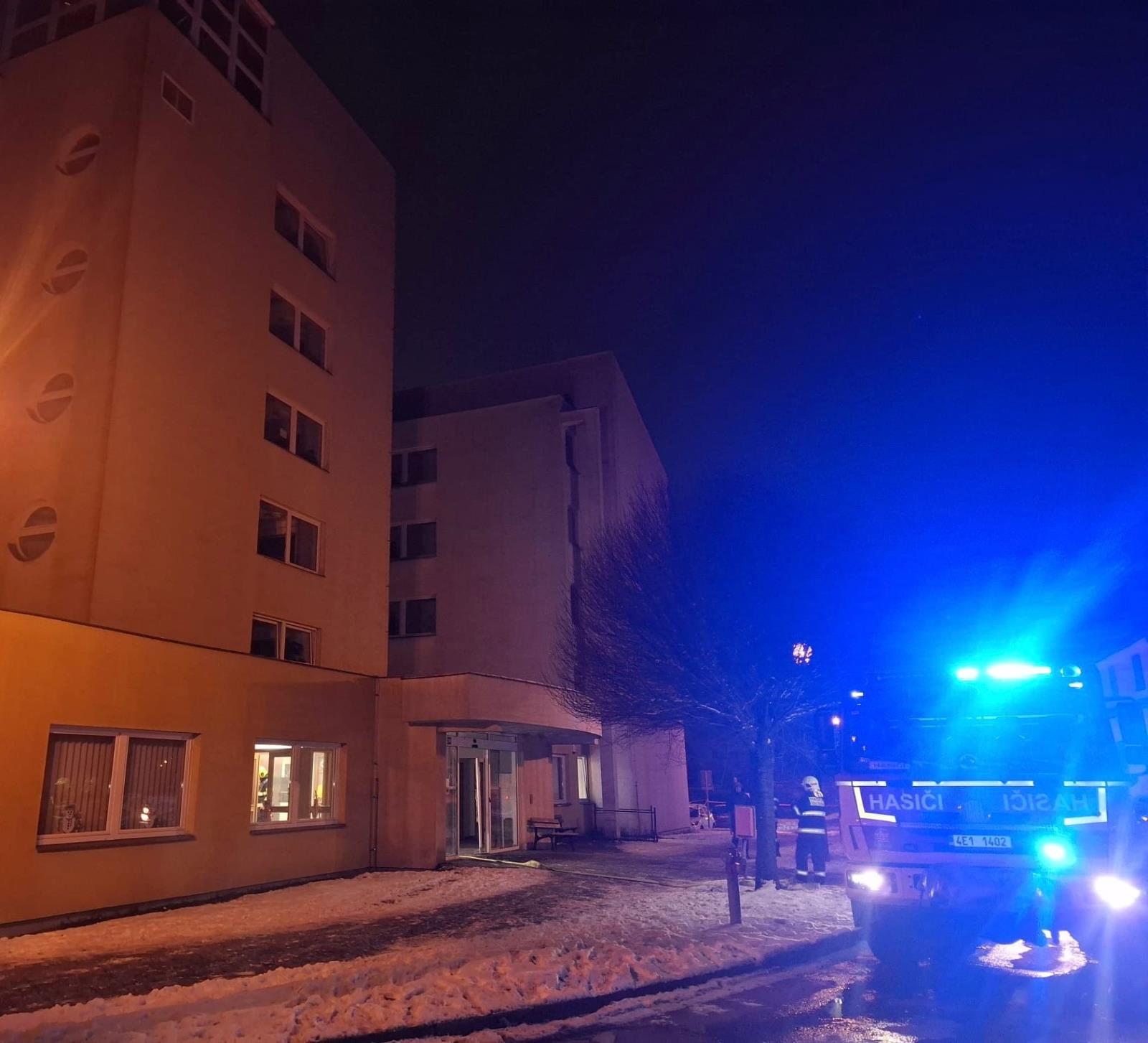 Požár domu s pečovatelskou službou.jpeg