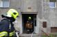 Požár na chodbě domu v Chomutově (2)