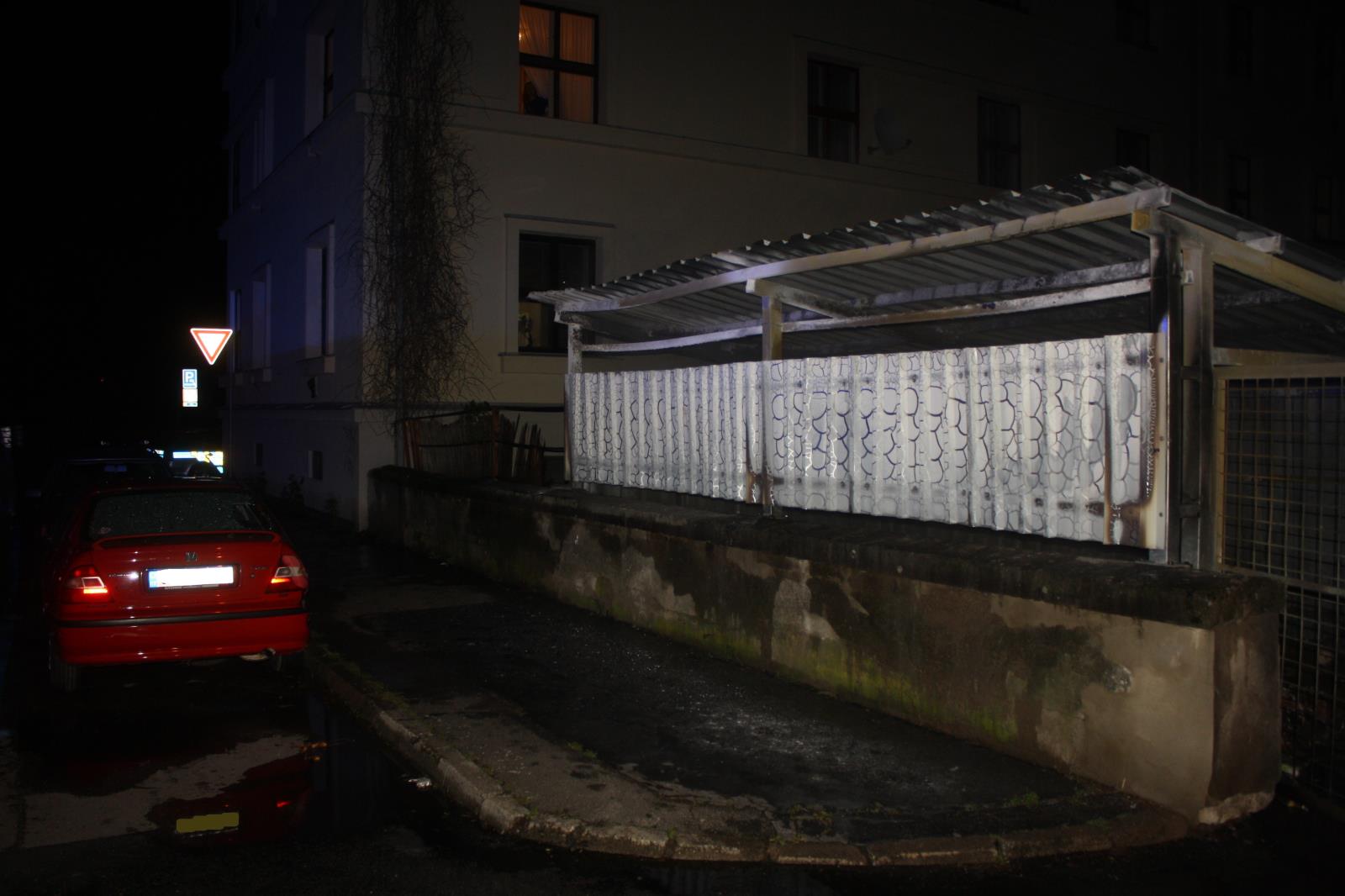 Požár odpadu, České BUdějovice - 8. 6. 2020 (1).JPG