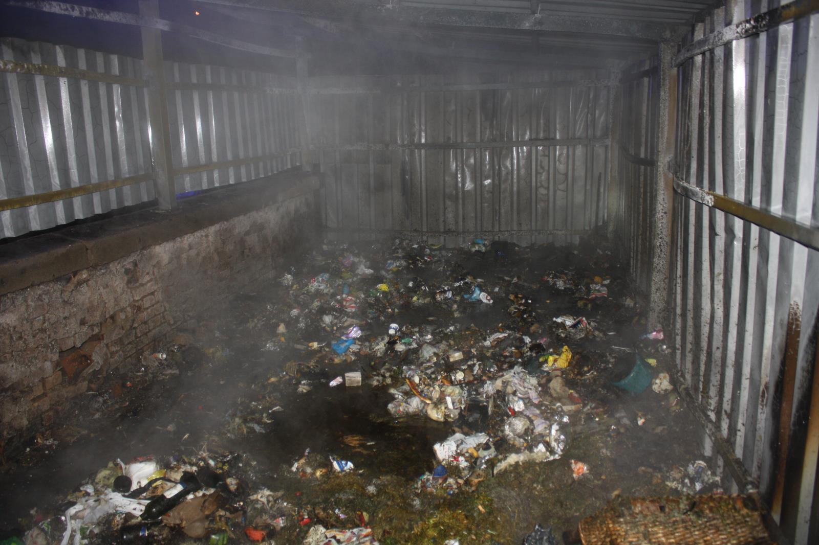 Požár odpadu, České BUdějovice - 8. 6. 2020 (3).JPG
