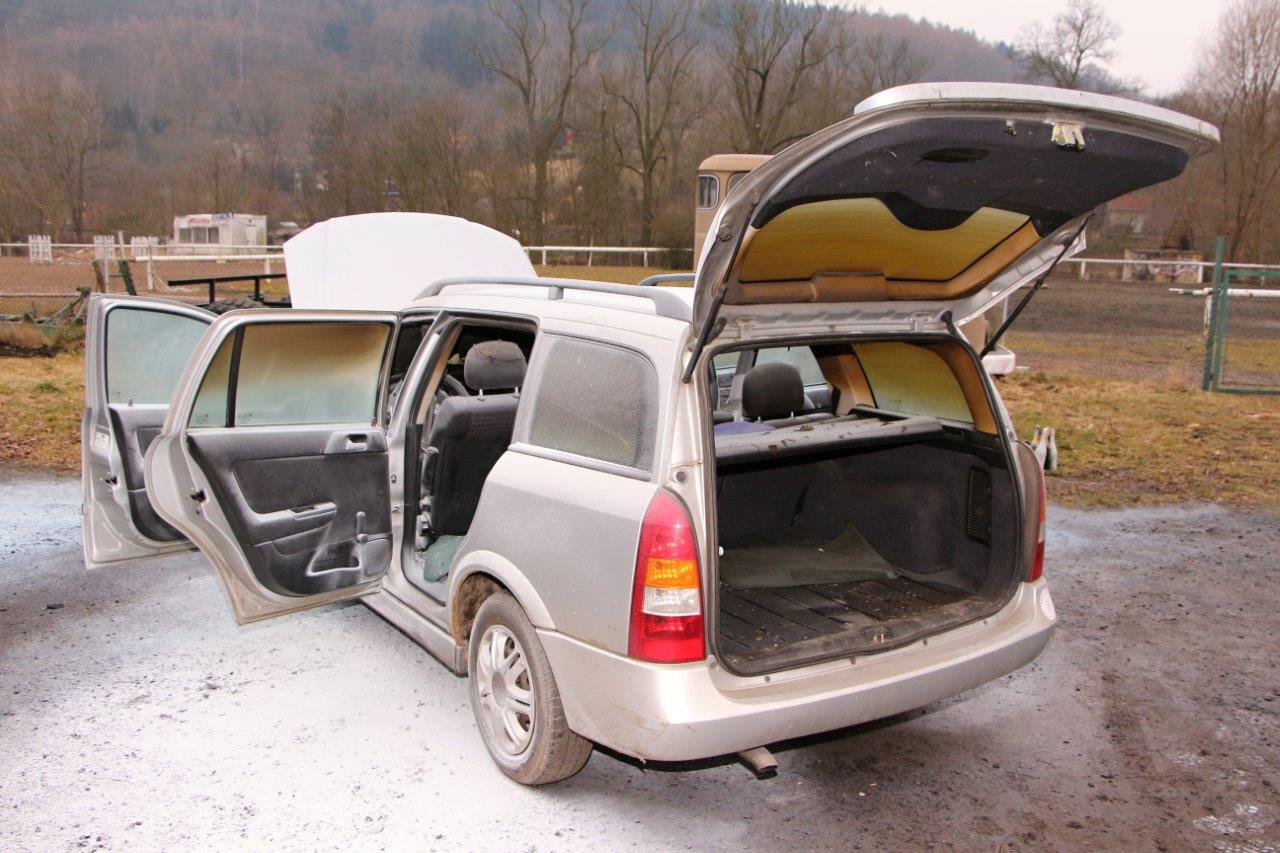 Požár osobního auta (2).jpg