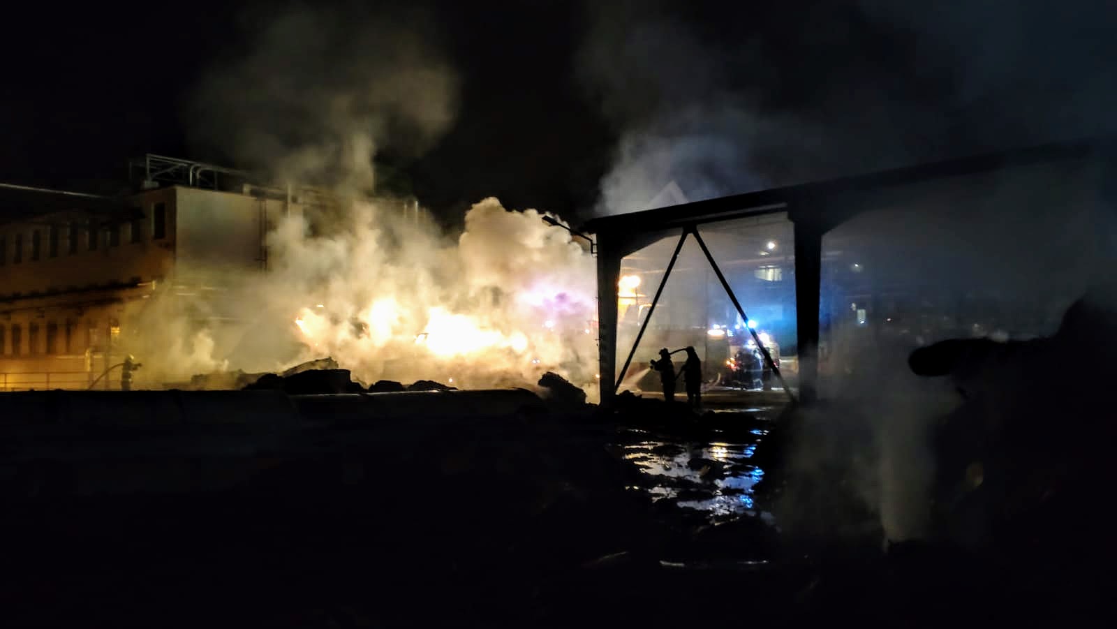 Požár papírny, Větřní - 15. 3. 2022 (4).jpg