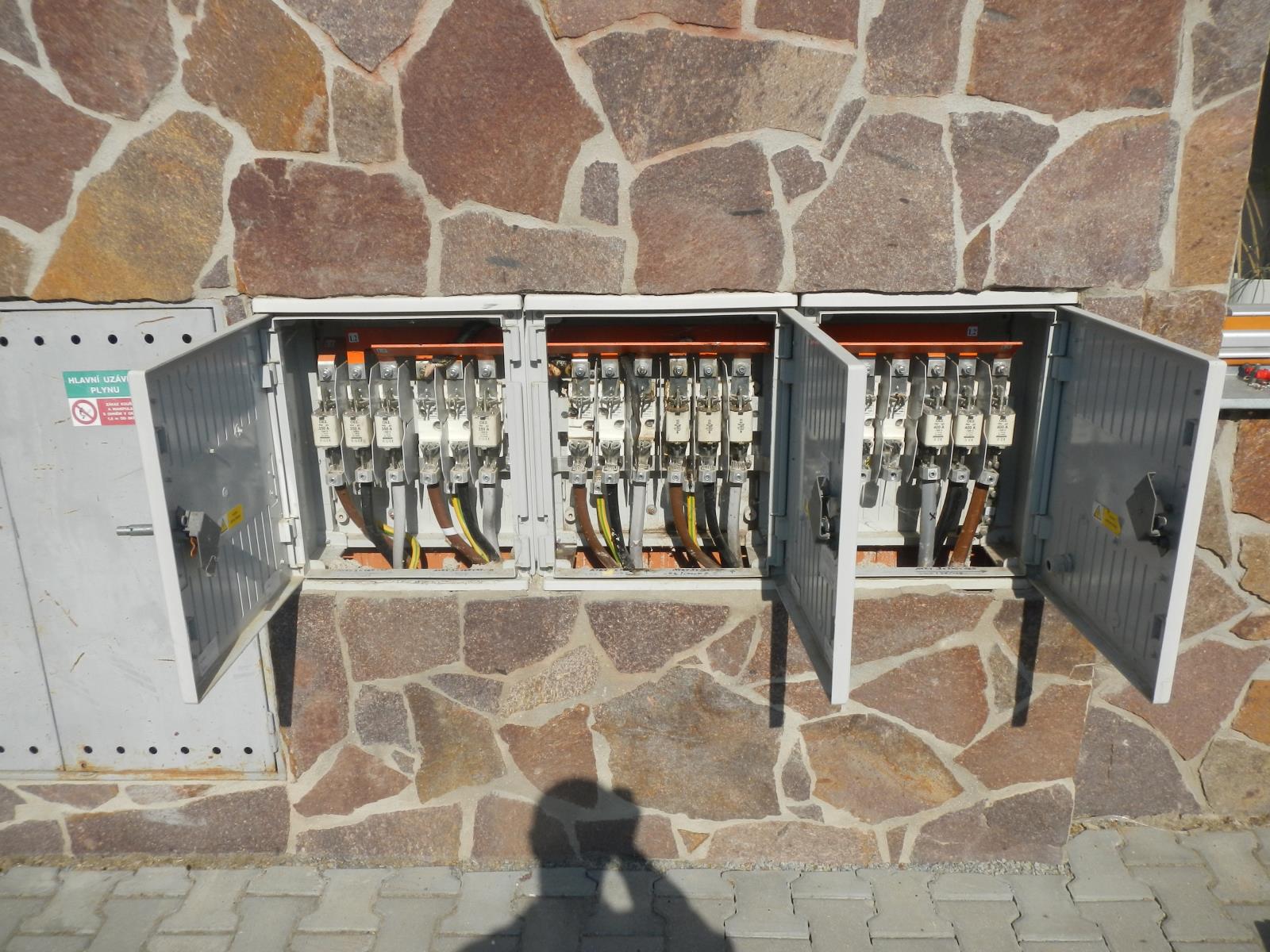 Požár rozvodů, Lipno nad Vltavou - 22. 6. 2017 (1).JPG