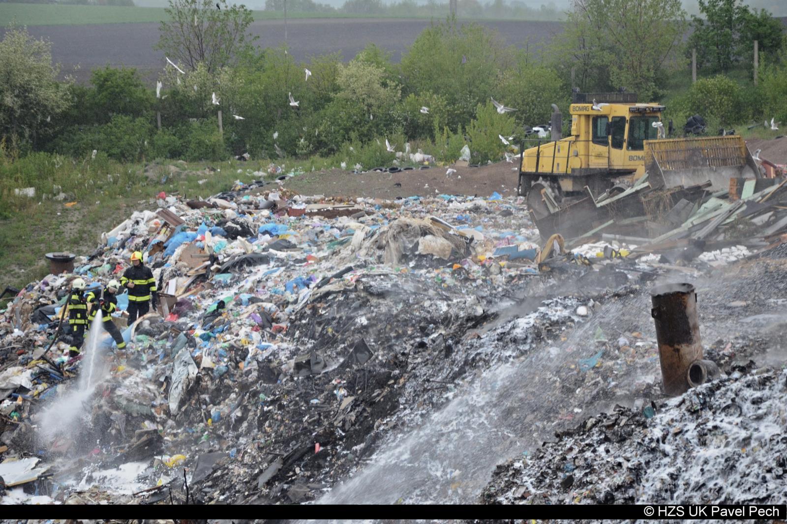 Požár skládka (4).jpg