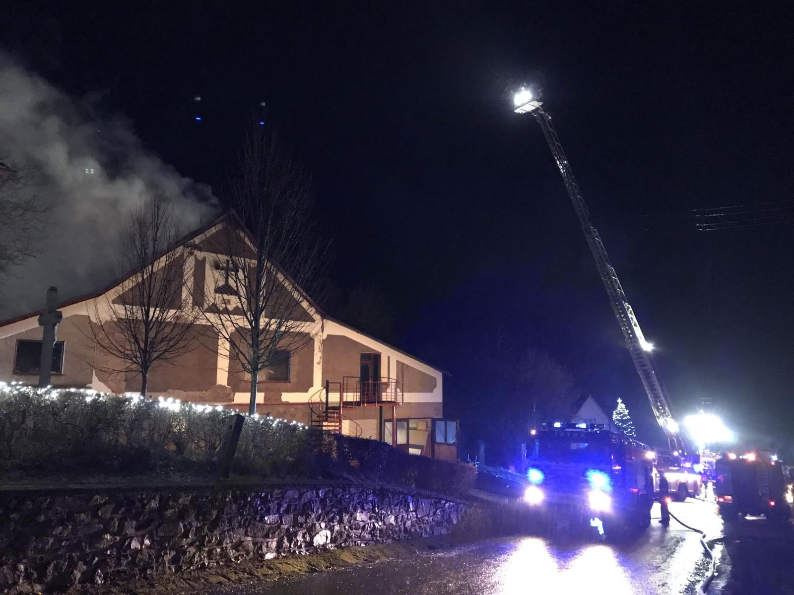 Požár truhlárny, Zhoř - 4. 1. 2022 (6).JPG