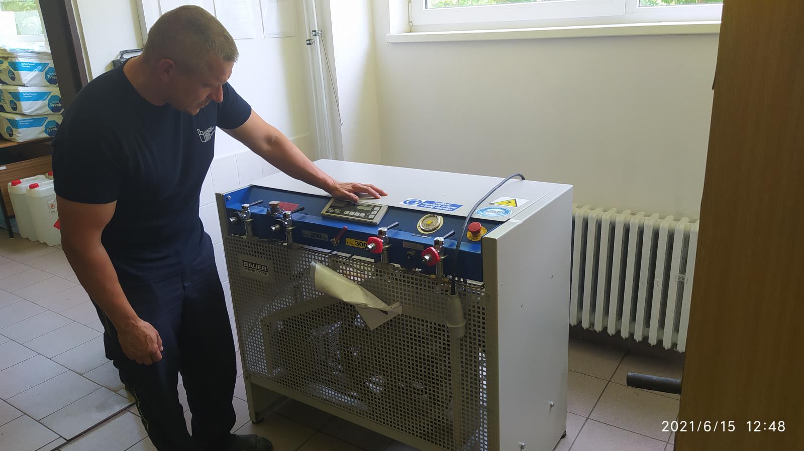 Předání OA a kompresoru od ČEZ, České Budějovice - 15. 6. 2021 (1).jpg